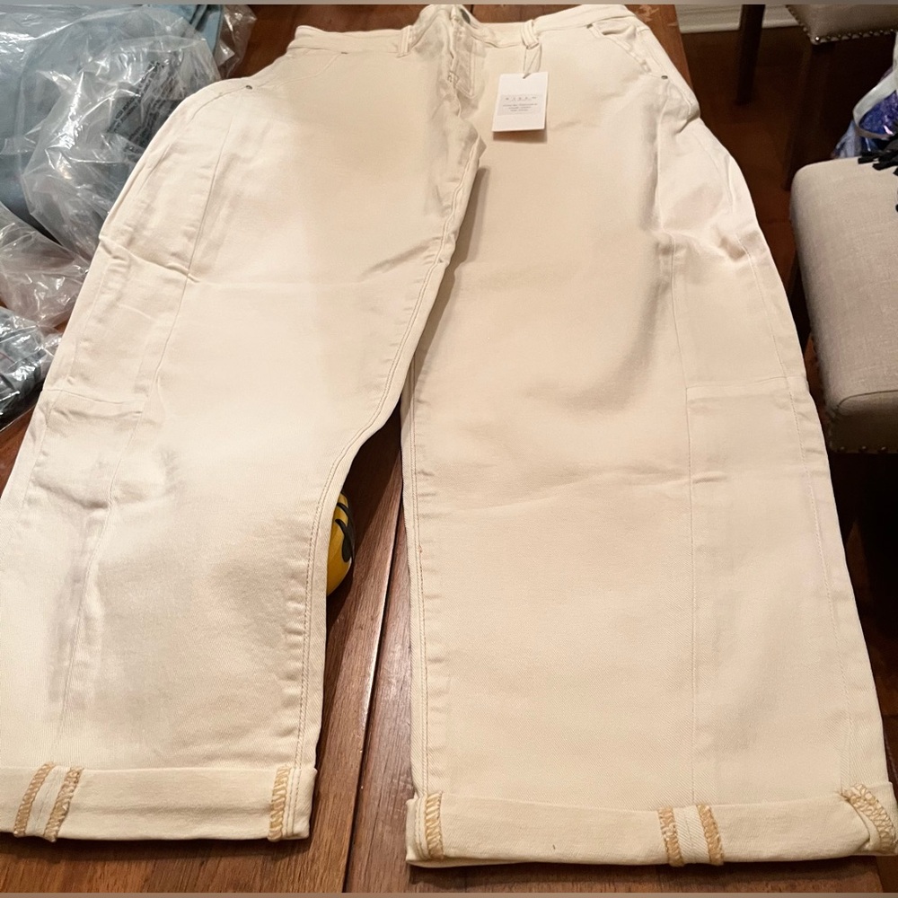 NWT Risen Los Angeles Jeans